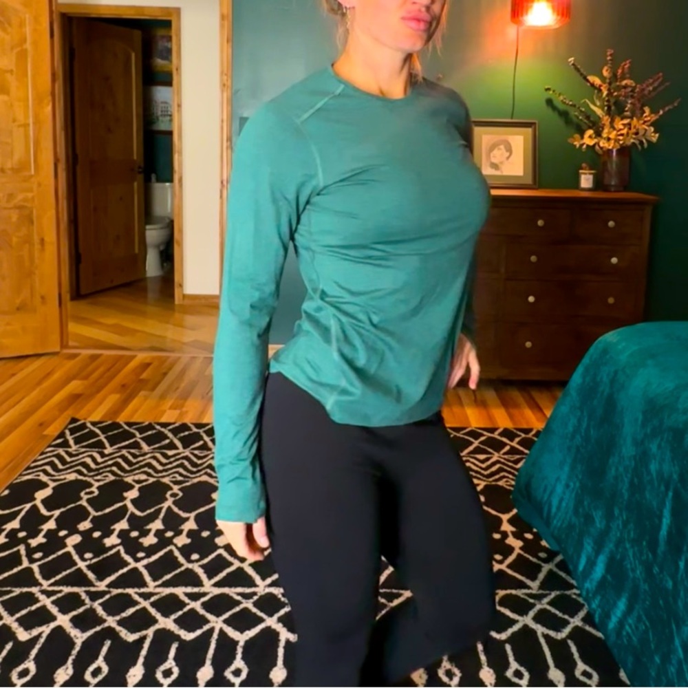 Women’s green long sleeve top REI